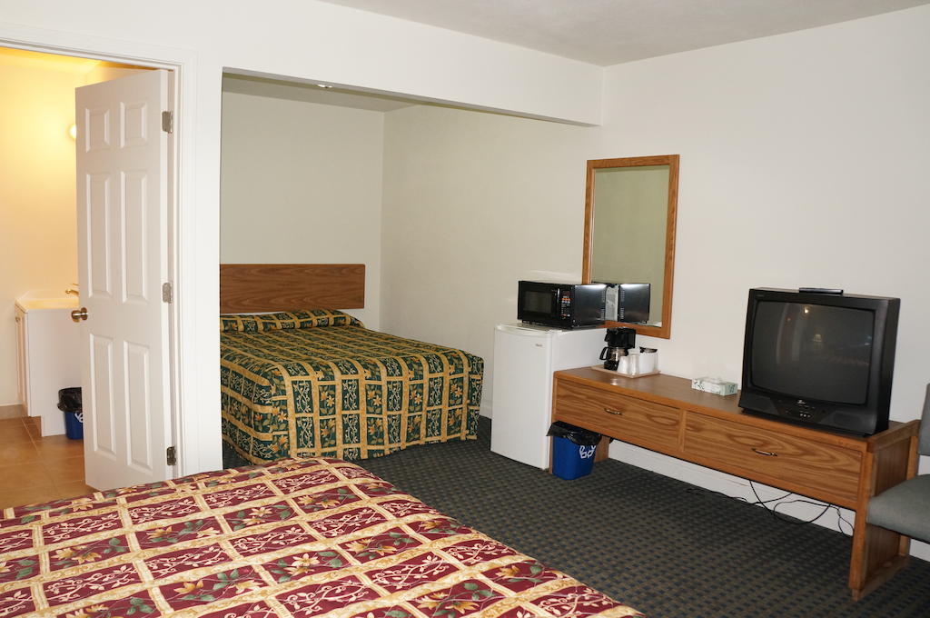 Lake Marina Inn Clearlake Oaks Room photo