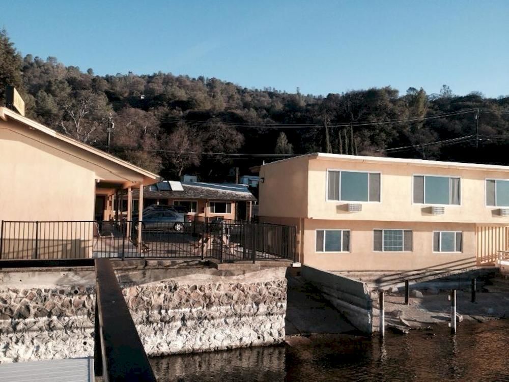 Lake Marina Inn Clearlake Oaks Exterior photo