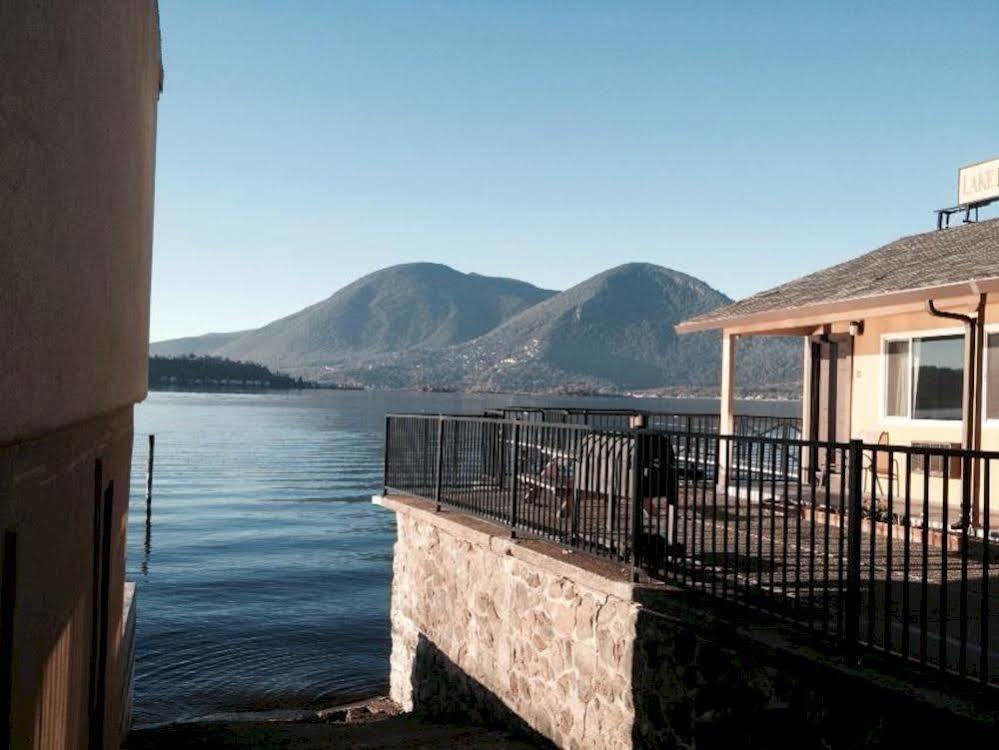 Lake Marina Inn Clearlake Oaks Exterior photo